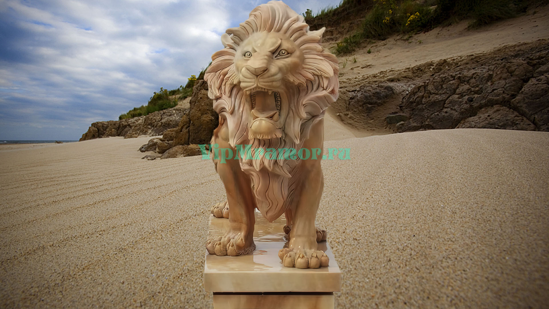 Скульптура льва 004 (вид 02)