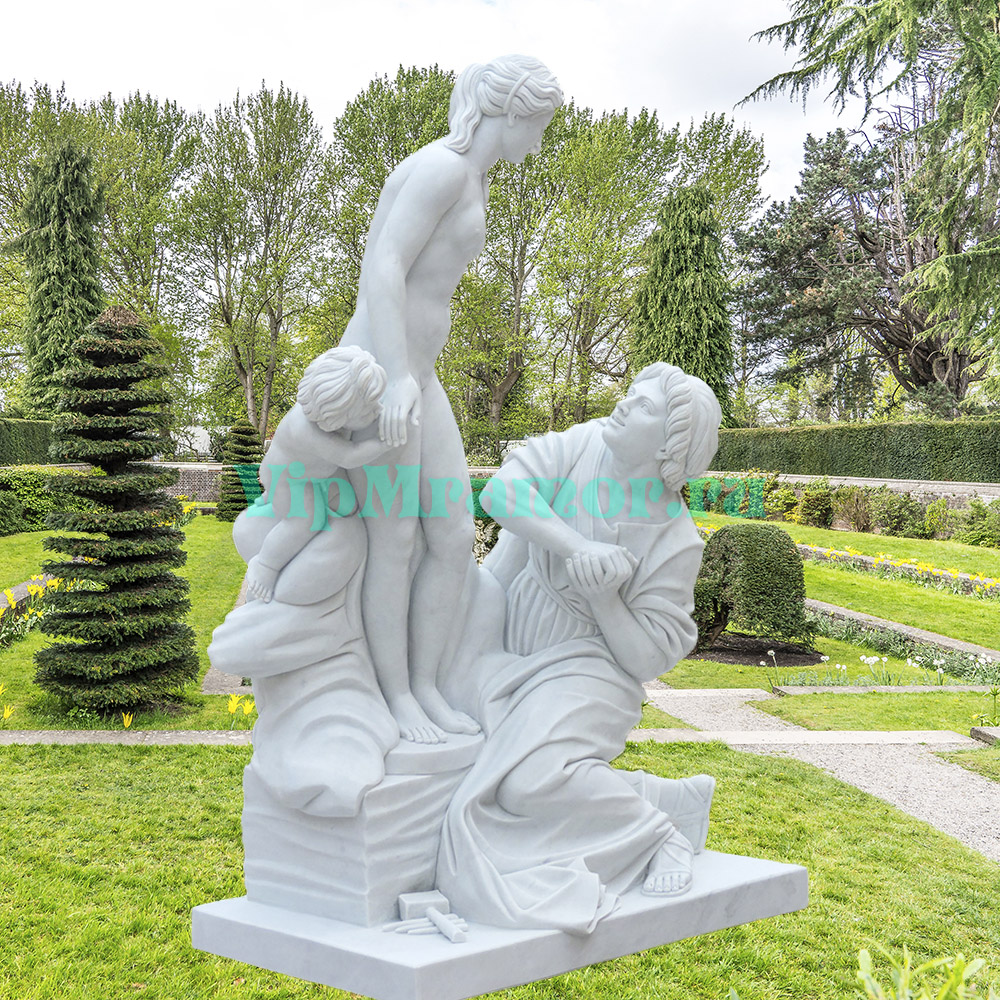 Скульптура "Пигмалион и Галатея"